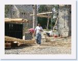 roberto eating lunch at 441 pine hill road westport * 800 x 600 * (158KB)
